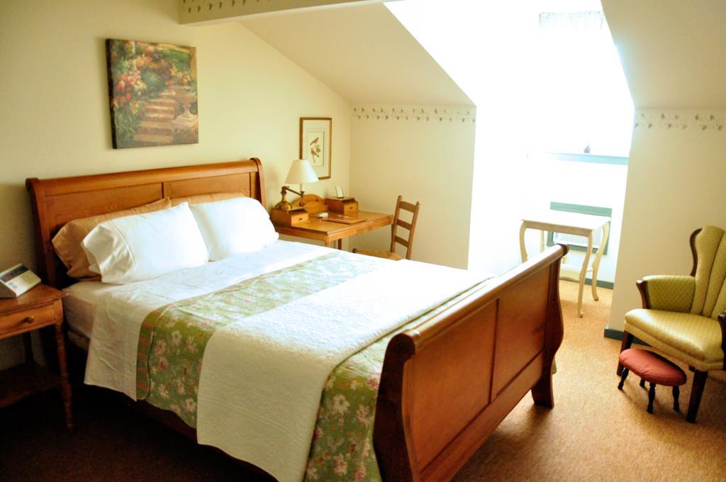 Captain Stannard House Bed And Breakfast Country Inn Westbrook Kamer foto